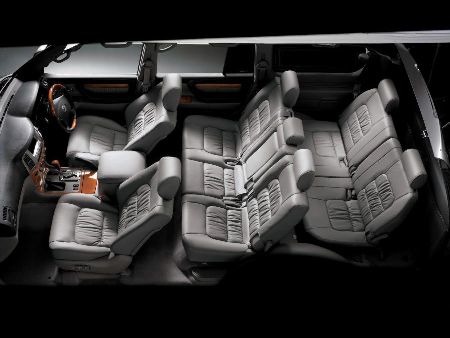  Toyota Land Cruiser Cygnus 2003 года  (фото 4 из 6)